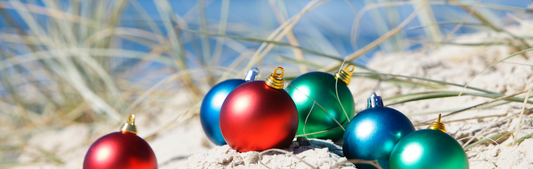 Location Customizable Mini Thin - Christmas Backgrounds ORNAMENTS ON BEACH