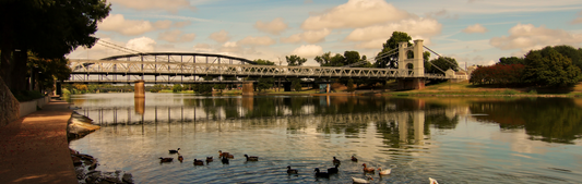 Location Customizable Wall Thin - Lake Backgrounds BRIDGE OVER WATER WITH DUCKS