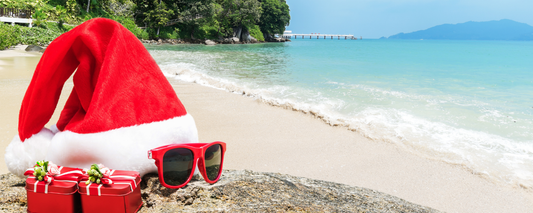 Location Customizable Magnet - Christmas Backgrounds SANTA HAT AND SUNGLASSES ON BEACH
