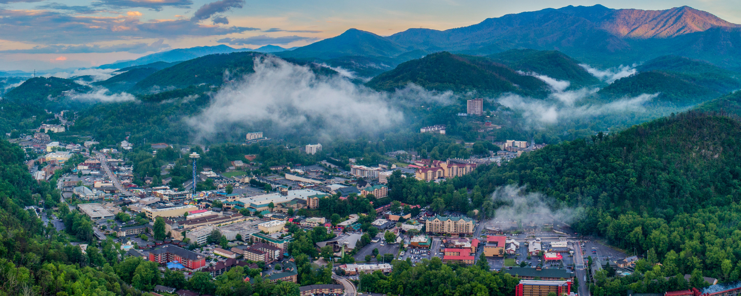 Location Customizable Magnet - Mountain Backgrounds CITY OF GATLINBURG